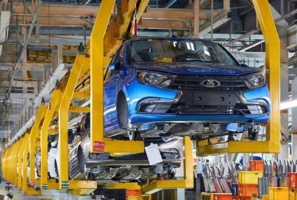Завод по выпуску Lada уволил всех рабочих